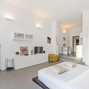 Apartment Il Salice - Affitti Brevi Italia, Lecco